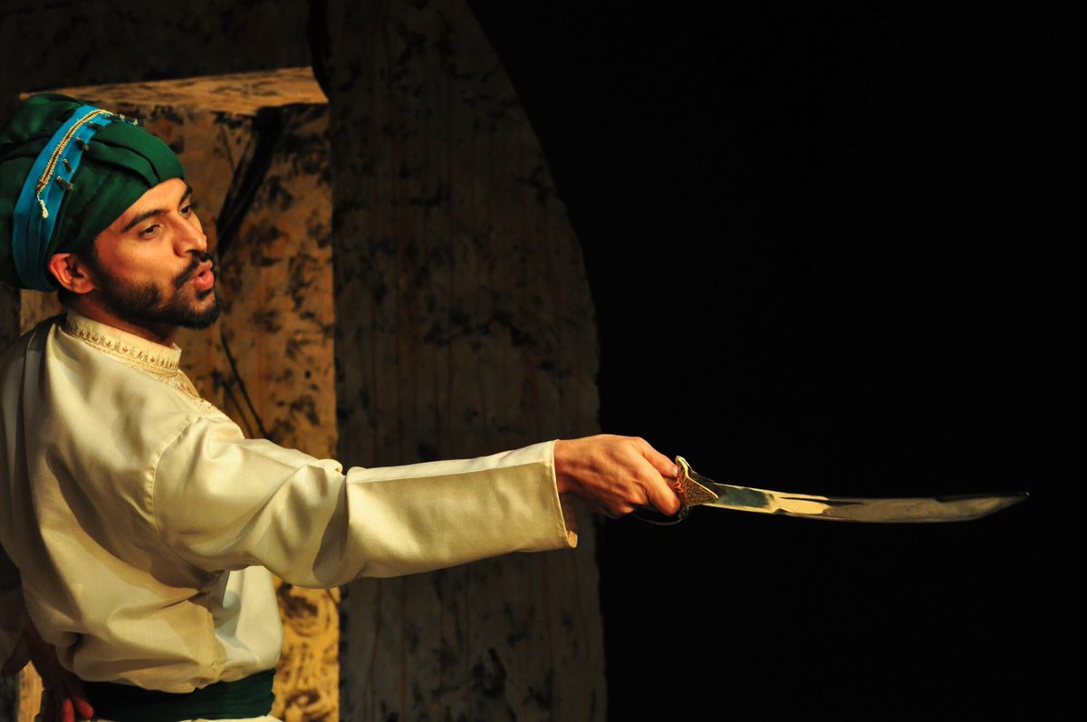 ViennaTheatreP's tweet photo. #guardsatthetaj  #hitshow #comedy #drama #greatplay #theatre @drachengasse @Diljohnsidhu @JoGods @davidwurawa #johnafzal 01/5131444 for #tickets until 9. May https://t.co/PDNVTXsQoW