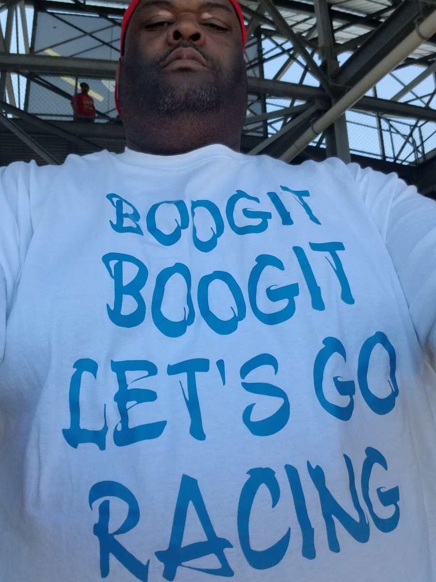 TronTomlin's tweet photo. #GEICO500 #Talladega #letsgoracingboys #degababy #Chevy #startfinishline https://t.co/deHsq8SmCG