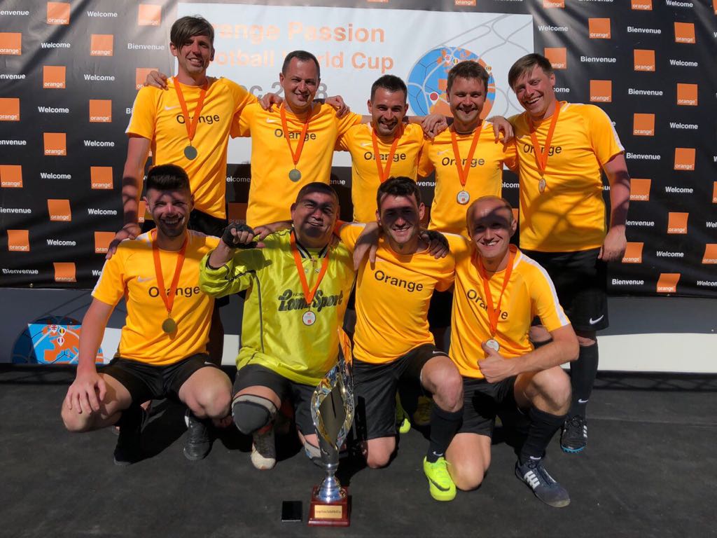 Yeah!!!! Not only the best tean in the telco market but as well very talented in football ⚽️⚽️🏆🏆
Orange moldova won the #Orangepassion football world cup in Marroco !Well done guys 💪💪