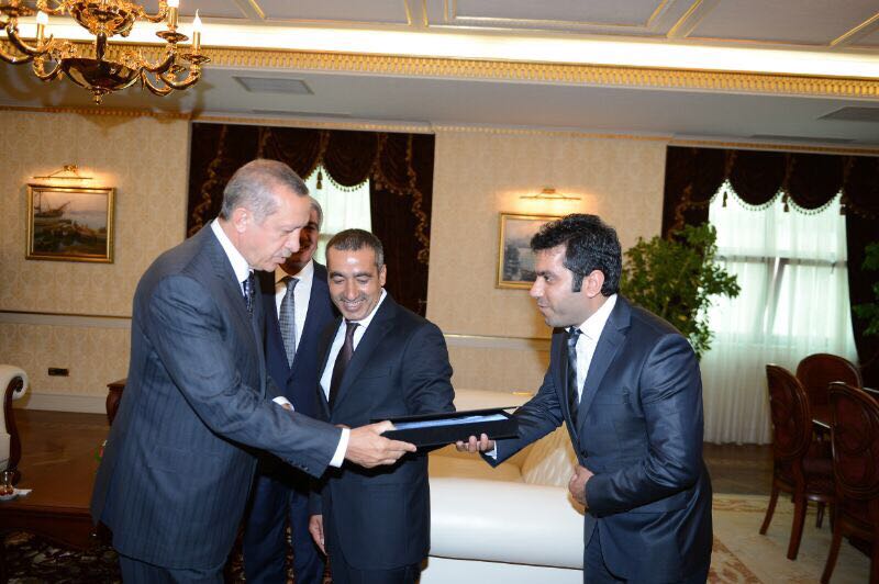 arzuklc34's tweet photo. Diyarbakır milletvekili adayımız. #abdullahelbey biz birlikte Türkiye yiz. https://t.co/aI9haGo5Eu