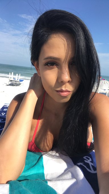 Sunday ☀️😍🍻 https://t.co/oZlhZ9W9v6<a href="/tag/tbt"class="tags"><span>#tbt</span></a>