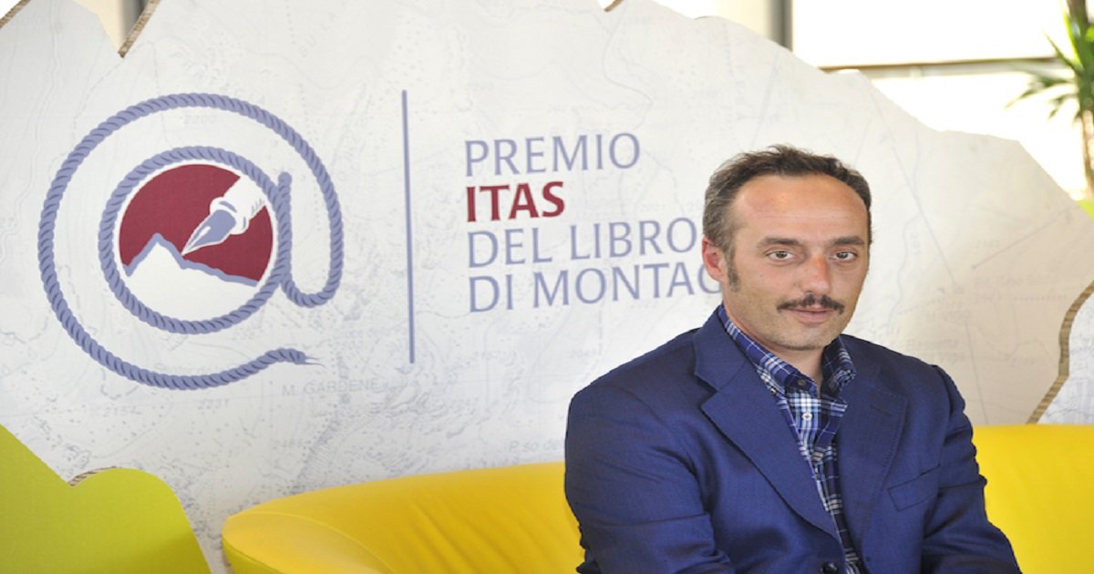 sulromanzo's tweet photo. Intervista a Enrico Brizzi, presidente di giuria del Premio ITAS del Libro di Montagna https://t.co/jQawmX1iDd @darioboemia @Enrico_Brizzi https://t.co/ck0Gue8ifI