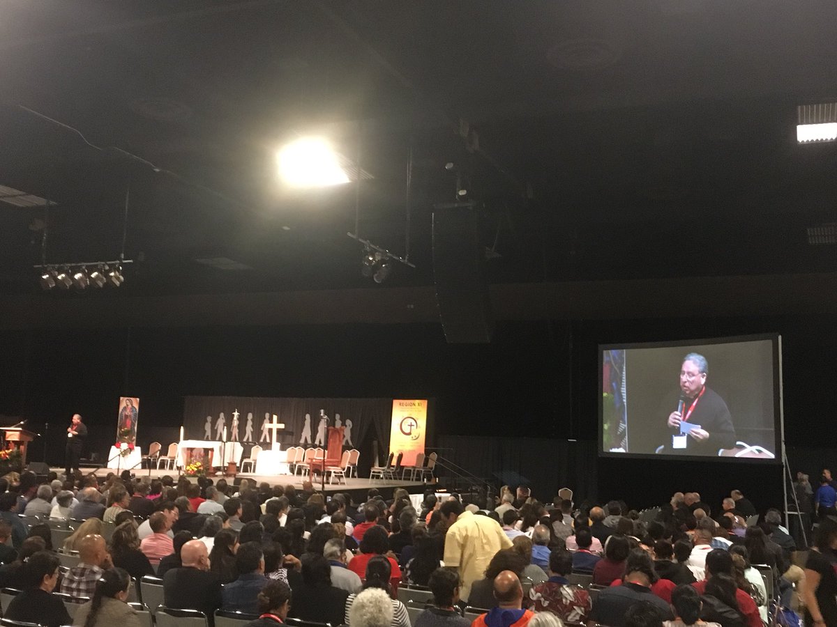 MariaPiaChin's tweet photo. Day 3 of #Region11 Encuentro: Father Allan F. Deck, S.J., talks about the fruits of the #VEncuentro and pathways for the future | El Padre Allan Figueroa Deck habla sobre los frutos del #encuentro y los nuevos caminos a seguir en la #RegionXI #recoss https://t.co/T1Es6jLgXF