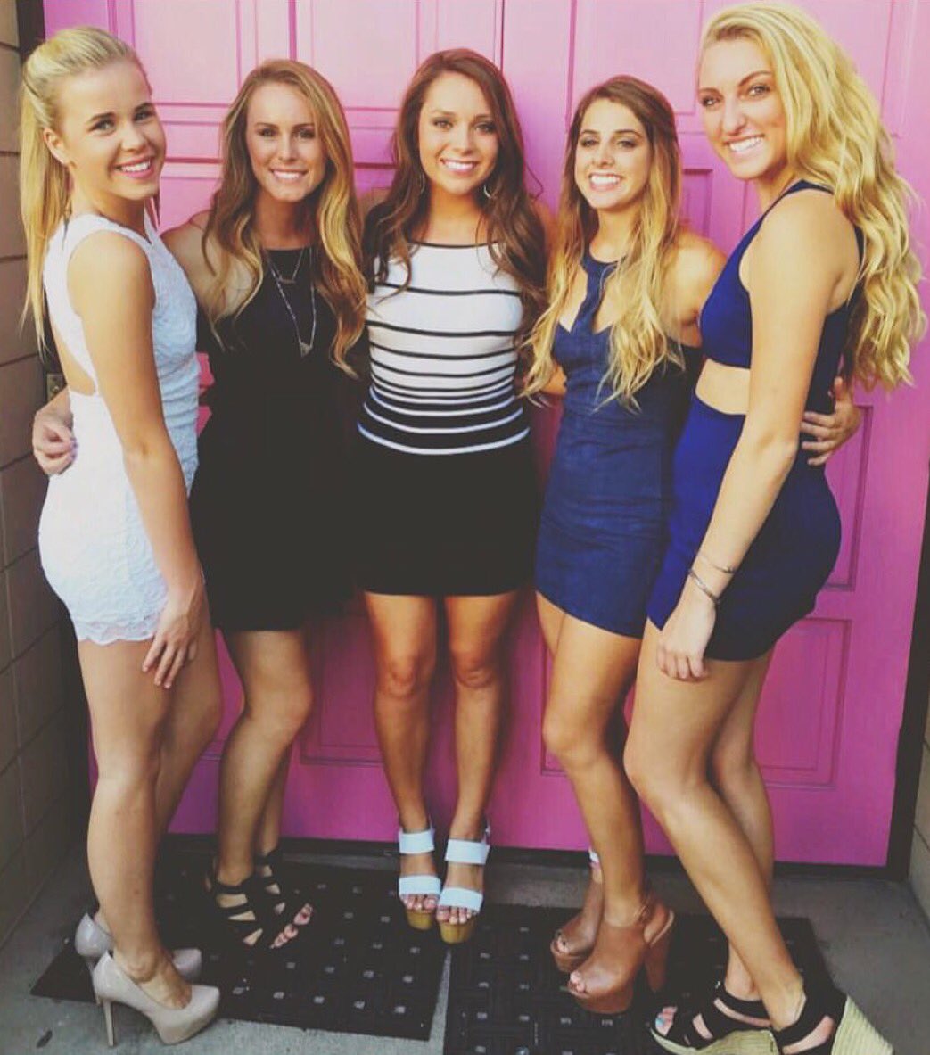 got_heels's tweet photo. #heels #legs #collegegirls #grayheels https://t.co/TXZX9ySVW7