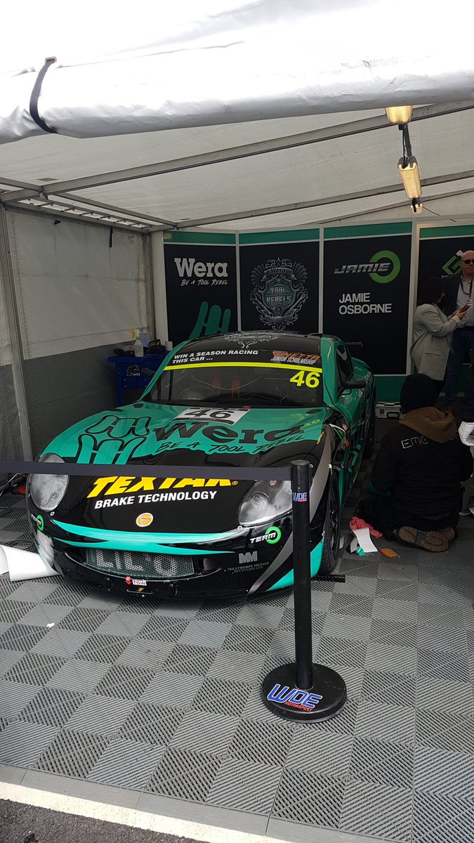jaredrenshaw's tweet photo. Good to see @samosborne46 and @josborneracing in the @weratoolsuk cars today! Some great racing on display! https://t.co/W786a7Zw2F