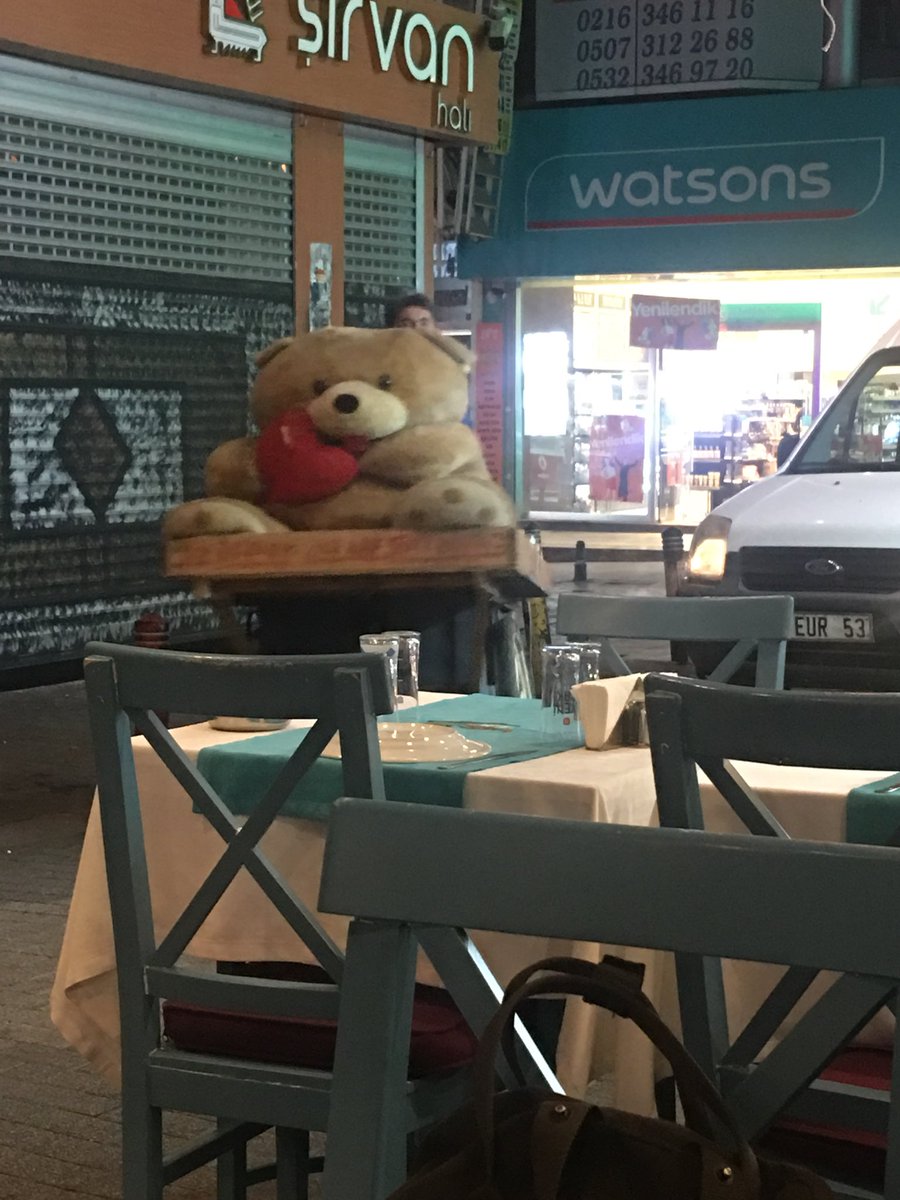 Birilerinin yine kalbi kırılmış