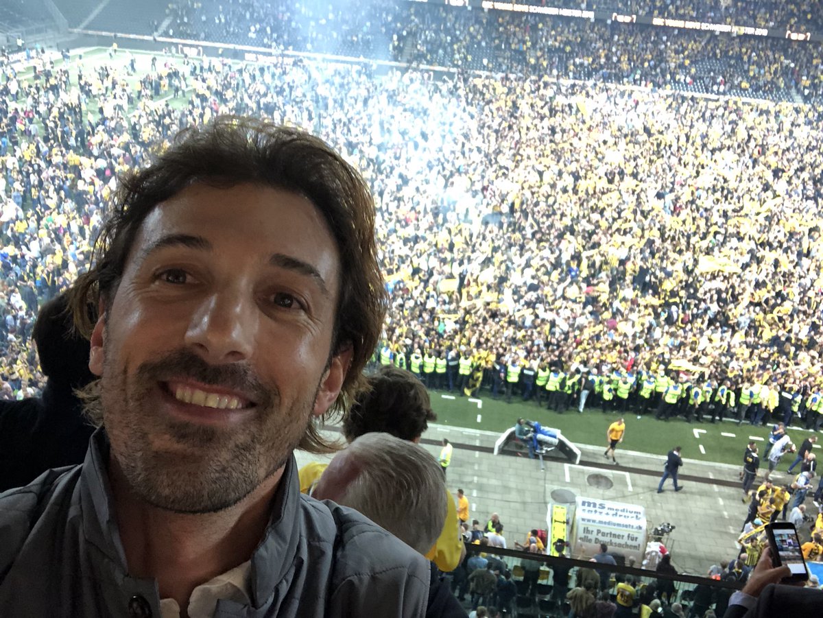 f_cancellara's tweet photo. What a evening what a story after 32years. Gratulation @BSC_YB for the swiss championship https://t.co/z74OvROQmG deserve it definitely.the crowd seems to be more the happy. #BernPower https://t.co/hWbvpHdQpZ