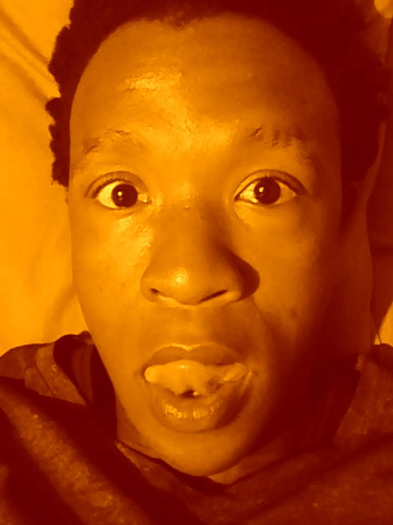 MakaotaTerry's tweet photo. When u feel unhappy https://t.co/5fZQT2AE2U