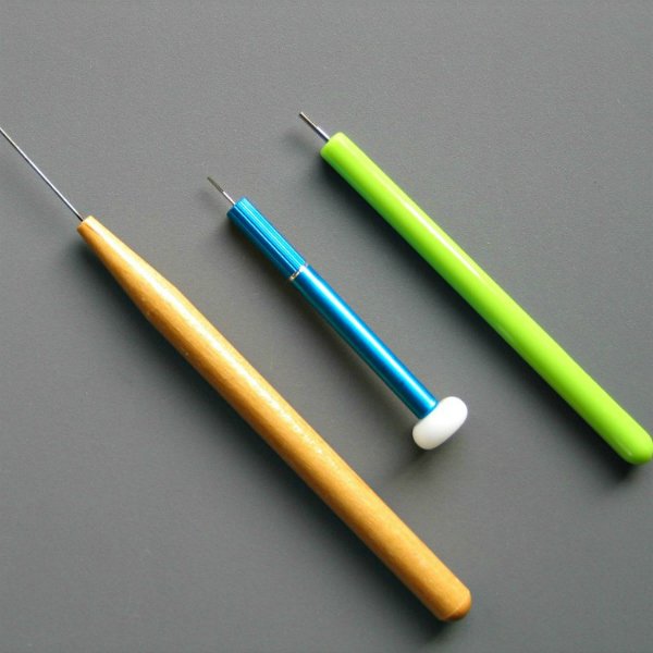 allthingspaper's tweet image. Whenever I receive an email asking how to get started learning to quill, I send the person to this page - Quiling FAQ. Tons of info: allthingspaper.net/p/quilling-faq… #quilling #papercraft #learntoquill