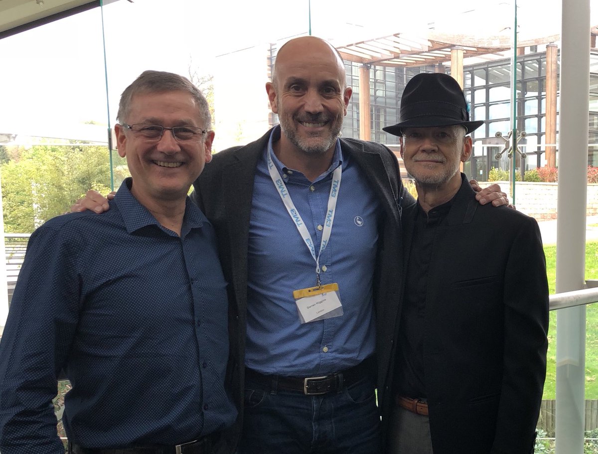 DarrenHigginsPT's tweet photo. Fantastic to see these two Adelaide Guru’s presenting @PhysioFirstC - thanks @WatsonHeadache &amp; @Neurodynamics for a fabulous weekend of lectures #AdelaidePower #Physiofirst18 #vphysio #physioworks #handsonphysio https://t.co/BHz9g6y19F