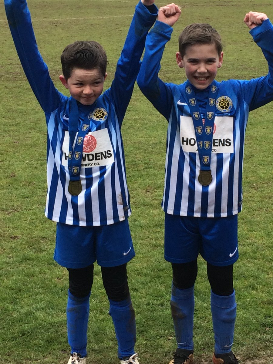 Louise_Cousins1's tweet photo. @holling1 @PicassoHPS @RowlingHPS @topbrewer Luke and Matthews Football Team won under 11’s cup final today. #teamhollingwood #proudmums https://t.co/DriA6oWB4U