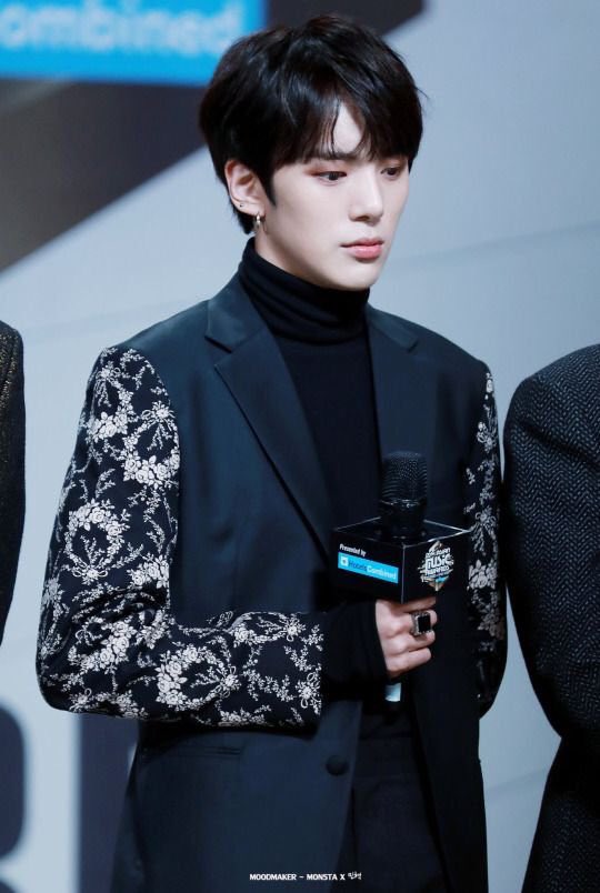 minsgallery's tweet image. 