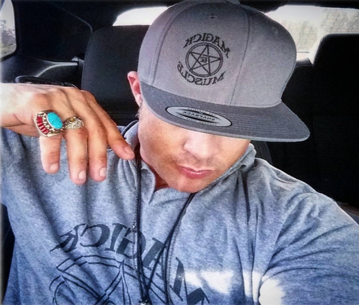 wearecapbeast's tweet image. Fitness is a journey. Work so hard that one day your signature will be called an autograph. 📝 Thanks for the shout out, Magick &amp;amp; Muscle.📷 #CapBeast #CapBeastMode #WeekendWarrior #Hustle #TheGrindDontStop #StillWorking #FitFam #Fitness #Nutrition #Lift