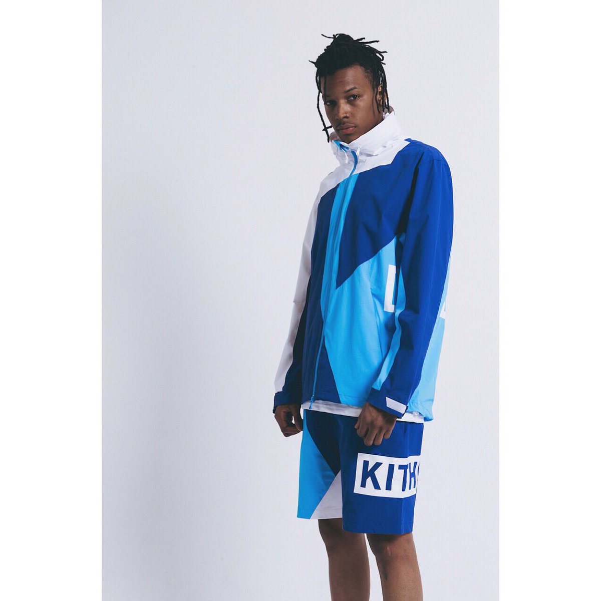 TheSNKRshop's tweet photo. Kith Madison Jacket & Shorts
• DM for auto checkouts slots
• Swipe ⬅️⬅️
.
.
.
#kith #kithtreats #kithclassic #kithhoodie #kithtee #adidas #kithmadison #bogo #kithhoodie #kithfakefriends #sneakers4sale #kithnyc #consortium #ultraboost #yeezy #sneakercommunity #sneakerhead https://t.co/41V79TRjnS