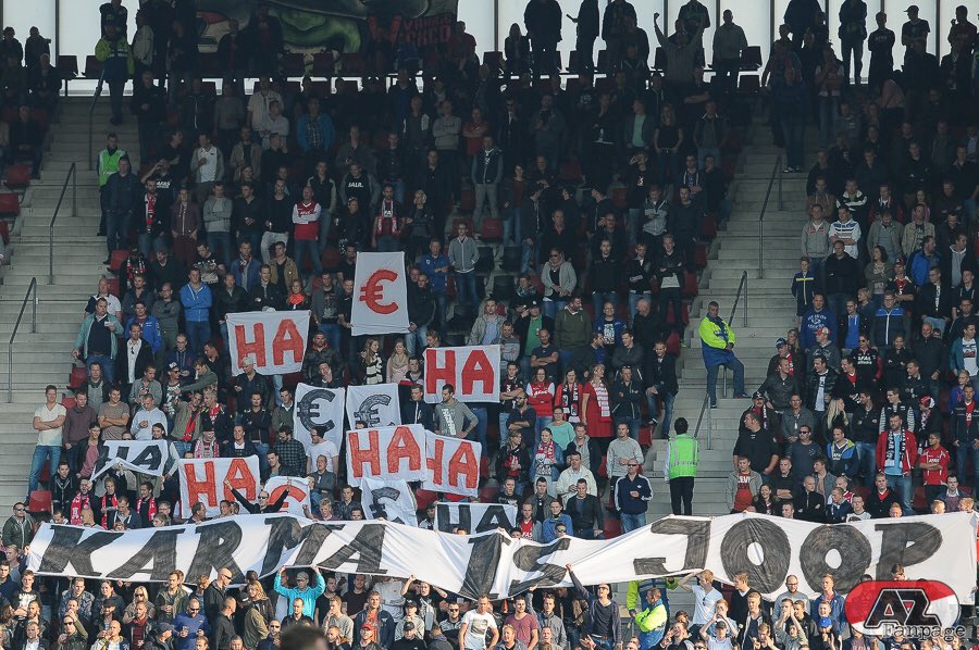 Ondertussen degradeert FC Twente in Arnhem volledig in stijl. Haha! #karma #Twexit #VITtwe