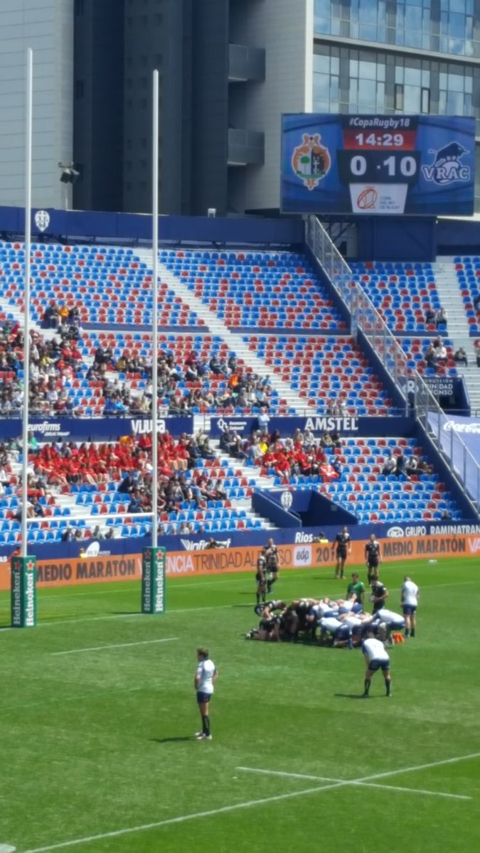 jvberlanga's tweet photo. Gran mañana @FinalcopaValenc #Rugby #ValenciaEsDeporte @FDMValencia en @LevanteUD Enhorabuena a las dos equipos @Chami_Rugby y especialmente al campeón @VRAC también a la organización @Sempere26 @ferugby @Rugbyval_ @ferugbycv 🏈🏈🏈👏👏👏 https://t.co/h0dGQ8LDpf
