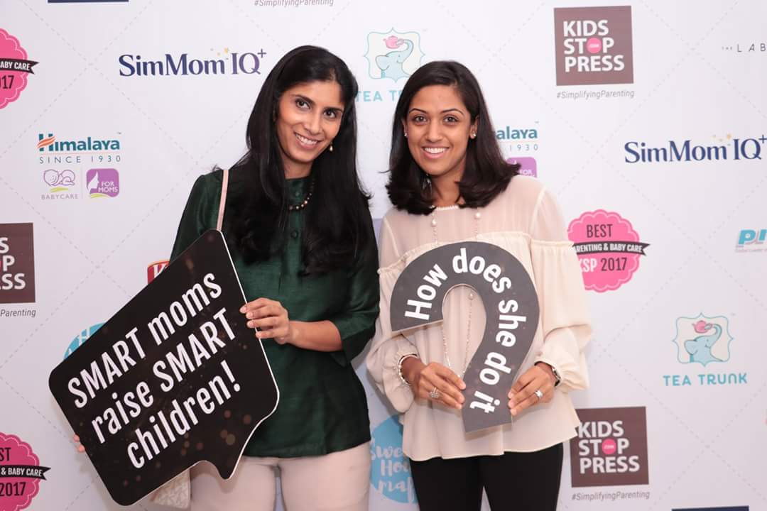 Kidsstoppress's tweet photo. Supermoms @SejalHaribhakti and Namita Kothari-Mehta strike a fun pose at the #KSPAwards2017 ahead of the panel discussion on the Indian Education System
@TRPMumbai
#SimmomIQ #FeedIQ #CradleOfNature https://t.co/KUAM9uFsdM