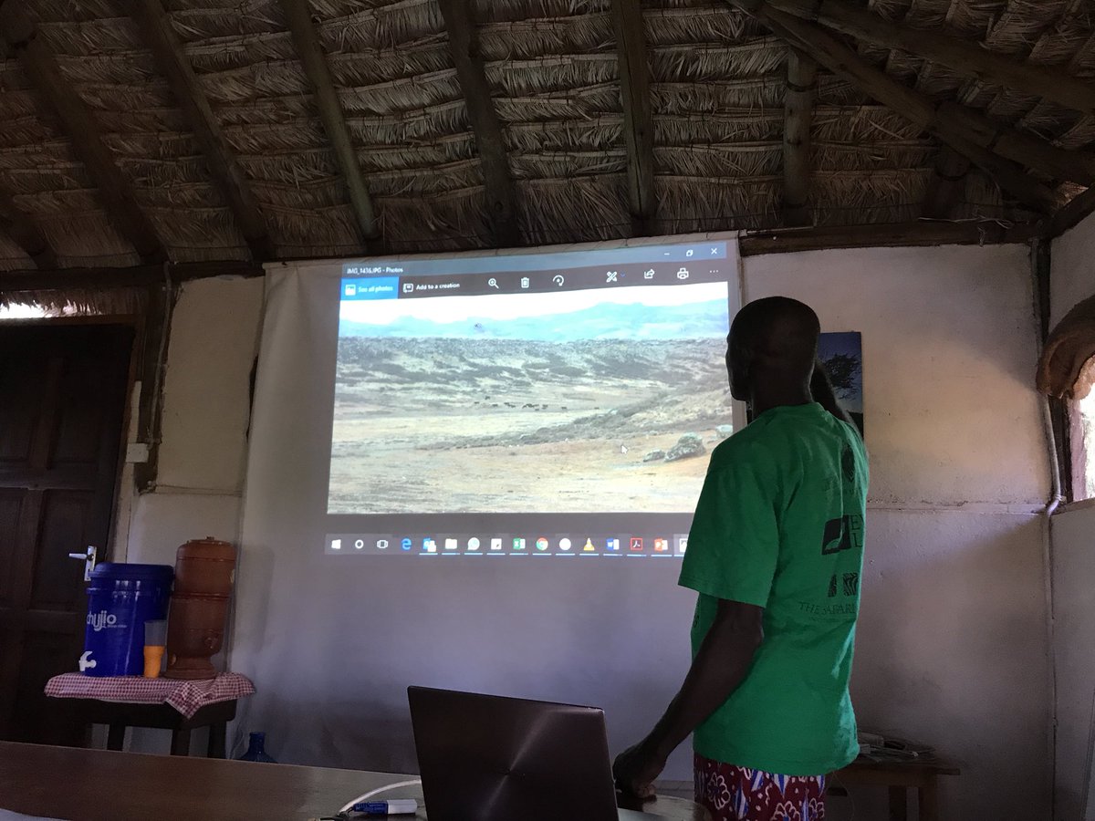 Francis presenting on his trip to Ethiopia to visit the #ethiopianwolves project @MarinoJorgelina @wildnetorg