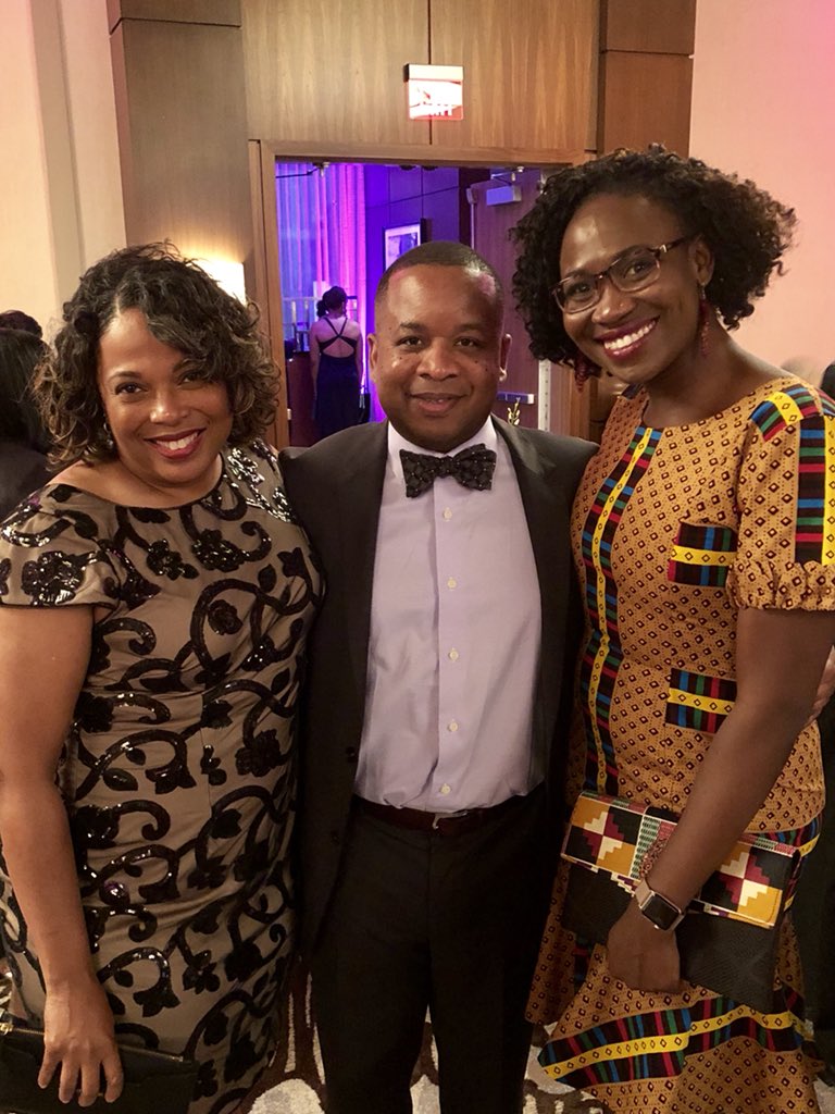 leahbackhusmd's tweet photo. Reconnecting with my UW peeps! Great meeting as usual! #sbas2018 https://t.co/wgcmLamww3