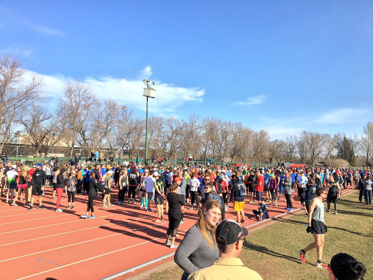 evanbrayshow's tweet photo. Amazing morning for the 15th @rpshalfmarathon! Over 1,000 runners and walkers!  Starting in 5 minutes! #commitment #endurance #finalrpshalfmarathon https://t.co/DvBDlReNtr