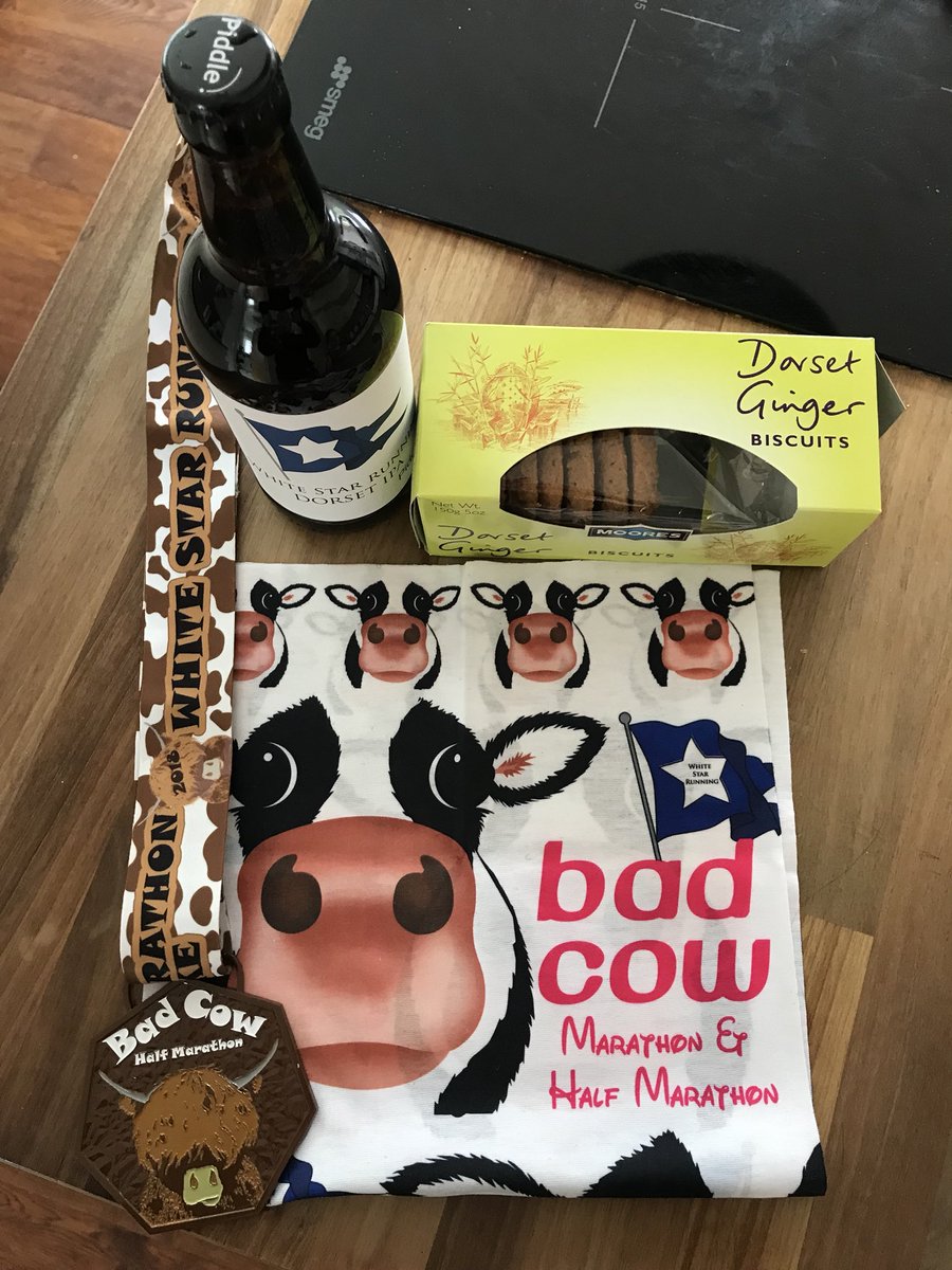 joannegfarmer35's tweet photo. Great Sunday spent getting some new #Bling #NewBuff #MooresBiscuits #Beer another fantastic event delivered by @GHMarathon  #HalfMarathon #BeautifulViews #Trial running #FeelingFabulous https://t.co/z1uUkBmbn0