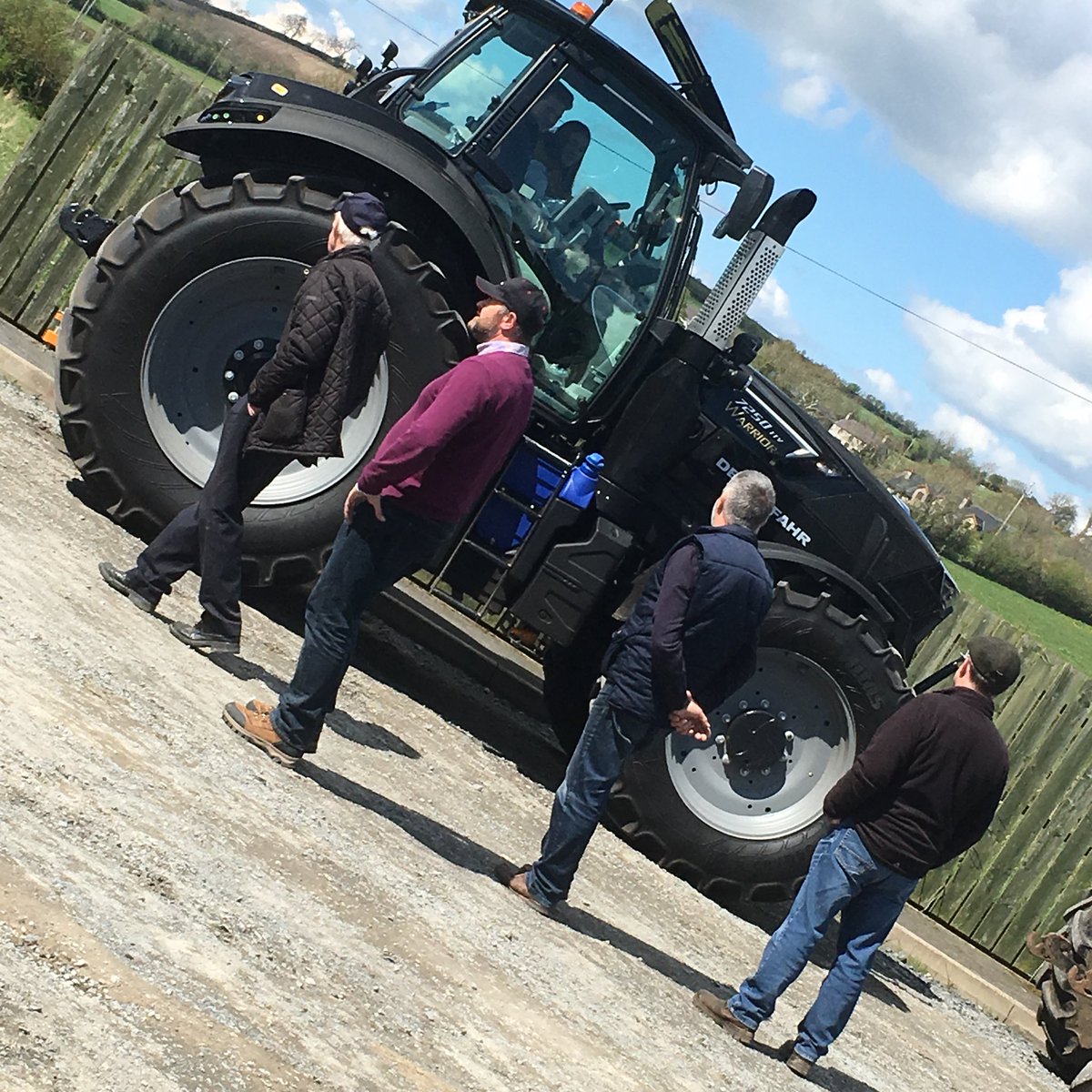 KBRT2013's tweet photo. Many thanks to John Heenan, Dermot Kerr and all associated with @AnnacloneGAC who kindly donated £1000 from their Tractor Run this afternoon. Thanks also to the 176 tractor drivers who took to the road and to the ladies who made sure everyone was well fed afterwards. https://t.co/fUxj982yxW