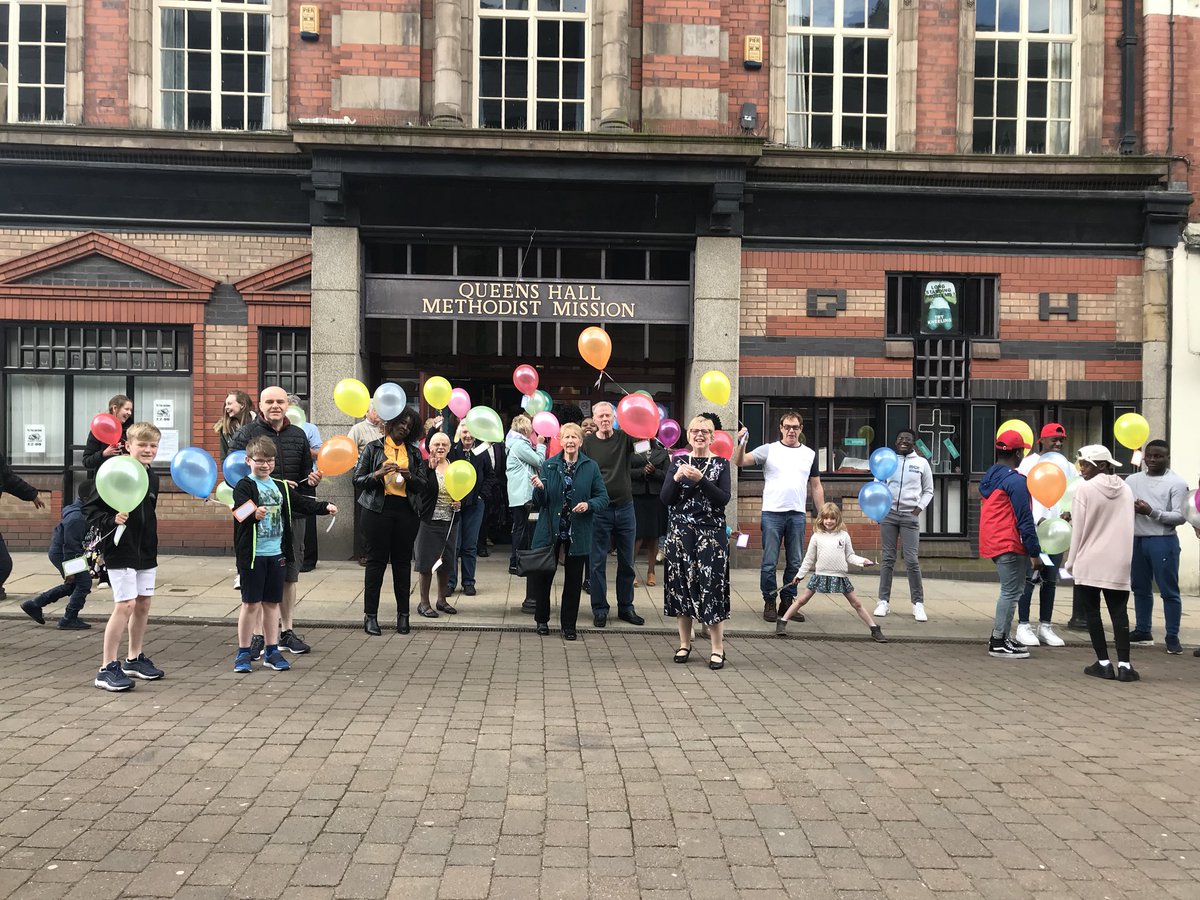 QueensHallWigan's tweet photo. What a lovely end to our first young people led service.  Tags with peoples stories of God’s love in action in their lives were tied to these balloons and released in the hope that someone, somewhere would be blessed by them. https://t.co/ES3Jt0cpFS