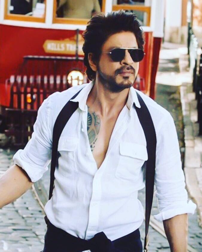 HappySamah325's tweet photo. @iamsrk Who can resist this kind of lover 💗💗 https://t.co/EC6ZSbBnMY