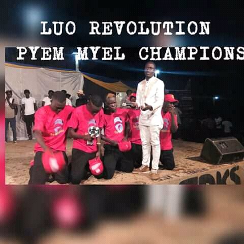 Luorevolution68's tweet photo. We dance to inspire, motivate, represent and give hope to those stuck the most by the uncertainties of the world. @Uncle_WalterUg @UrbanTVUganda @TalentAveUg @LukwagoThomas @OjokEngelbert #luorevolution #DanceOFFUG #luorevolutiondancecrew #InternationalDanceDay https://t.co/f5JznXaw4G