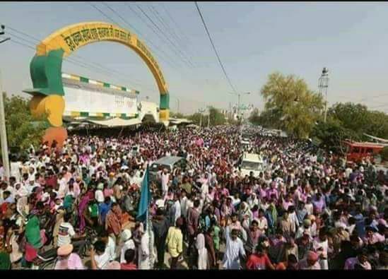 PrincceRose's tweet photo. @derasachasauda alwys ready for help others or humanity, 
That was amzing, they donate blood free
#DSSFoundationDay
#Maximum_Share

डेरा सच्चा सौदा 70 वे स्थापना दिवस व जामे इन्सा की वर्षगाँठ पर 2375 युनिट बलड दान हुआ जी व हजारो लोगो ने फ्री जनकल्याण कैम्प मे चैकप करवाया जी। https://t.co/3ub3DKeqzr
