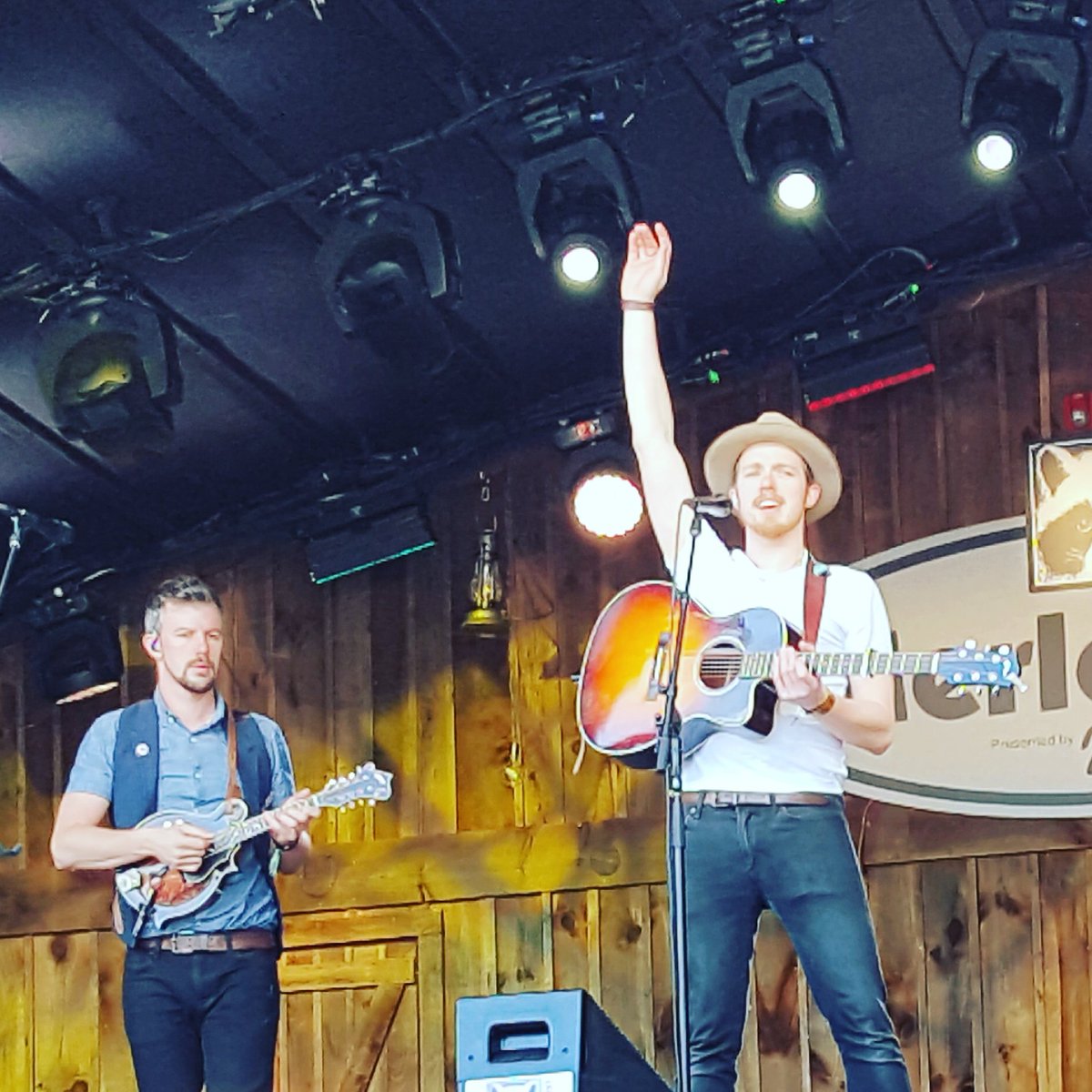 TheNewClassy's tweet photo. Checking out @WeBanjo3 at @Merlefest!

#merlefest #bluegrass #merlefest2018 #livemusic #wilkesboro #wilkescommunitycollege #musicfestival #music #visitnc #discovernc #bluegrassmusic #northcarolina #concert #travel #musicnews https://t.co/Aedw3GhZ1M