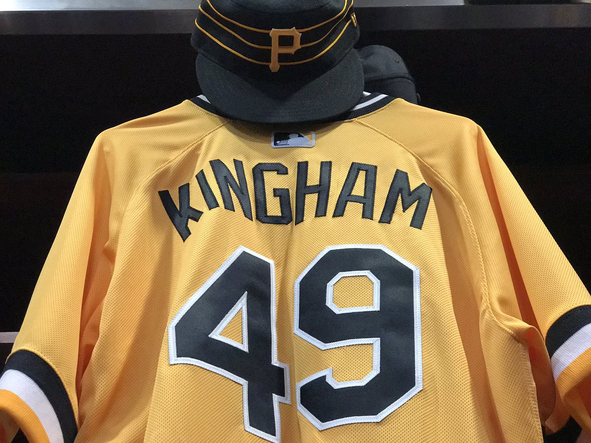 Pirates's tweet photo. Golden. https://t.co/smyAAbtYCF