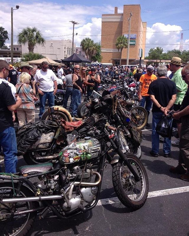 BikerRadio's tweet photo. Last day at Leesburg Bikefest!
.
.
.
#biker #bikers #bikersofinstagram #florida #harleydavidson #indianmotorcycle #polaris #allstate #allstatemotorcycle #keepridersriding #motorcycle #motorcycles #motorcyclesofinstagram #bikerchick #motorcyclepodcast #i… https://t.co/24pyZbefEx https://t.co/wSKR39g7OL