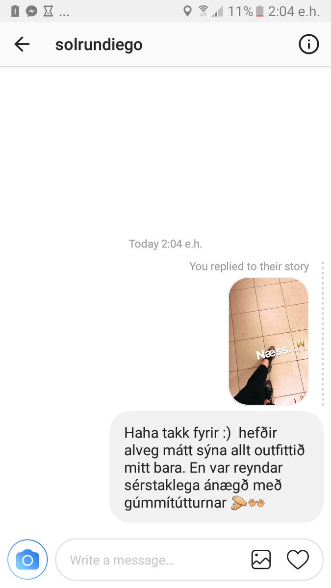 Í gærkvöldi fór ég á barinn í gúmmítúttum, rauðum sokkum, græn-mynstraðri skyrtu og gulum jakka.
Er frekar svekkt að það eina sem vakti athygli áhrifavalda voru skórnir 🤔
Illa vegið að góðum túttum.