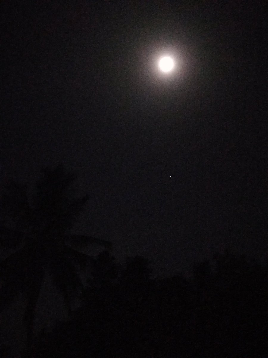 Happy #ChitraPournami Special Full moon day 🌕 Enjoy the whole knight with the special moon 😍😍😍