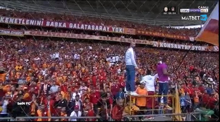 #Beşiktaş- #Galatasaray HD Yayın : bc.vc/EhAt41N

4 farklı yayın mevcuttur ! RT yapalım !!! 

#Bets10derbi
#GerçekZamanlıCoşku
TybVefa Gecesi
#Hilbet20tlFreeVeriyor
#mobilbahisderbi
#KutülAmare
#BedellidenOyYok
Başakşehir
Pancu TTArenada
MikanosbetTVde Derbiİzle