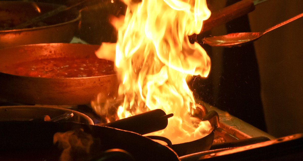 A great #Southall restaurant with an open kitchen where you can see the chefs at work. Founded in 1968 as a grocery store <a href="/GiftosSouthall/">Giftos</a> they now also have a fantastic restaurant which is well worth a visit. #eatlocal #ealing buff.ly/2qOxtlp