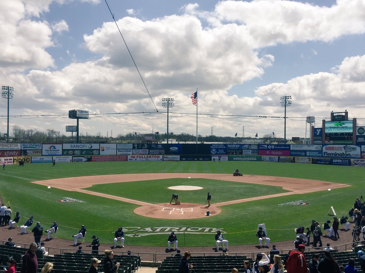 GA_Patriots's tweet photo. The weather is BEAUTIFUL for our first #SundayFunday of 2018!!! @SOMPatriots @PatriotsSparkee #LetsPlayTwo #GetPatriotic https://t.co/9cRqWu5nmt