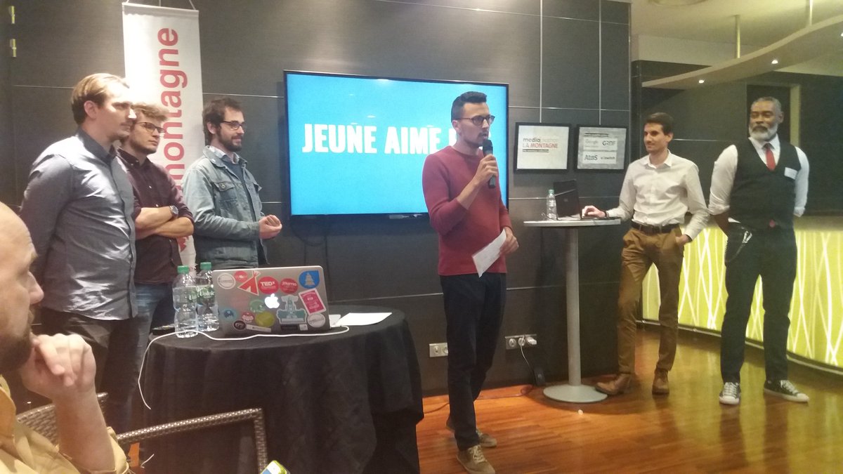 SanaSbouai's tweet photo. #mediackathon c'est parti pour le pitch ! @lamontagne_fr @labcentrefrance #media #innovation https://t.co/a5FxfLe6xr