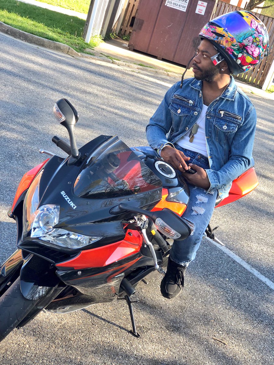 bigbaddorsey's tweet photo. #bikelife❤️ #riptotheguys💙💚 https://t.co/3wEJMdwIw2