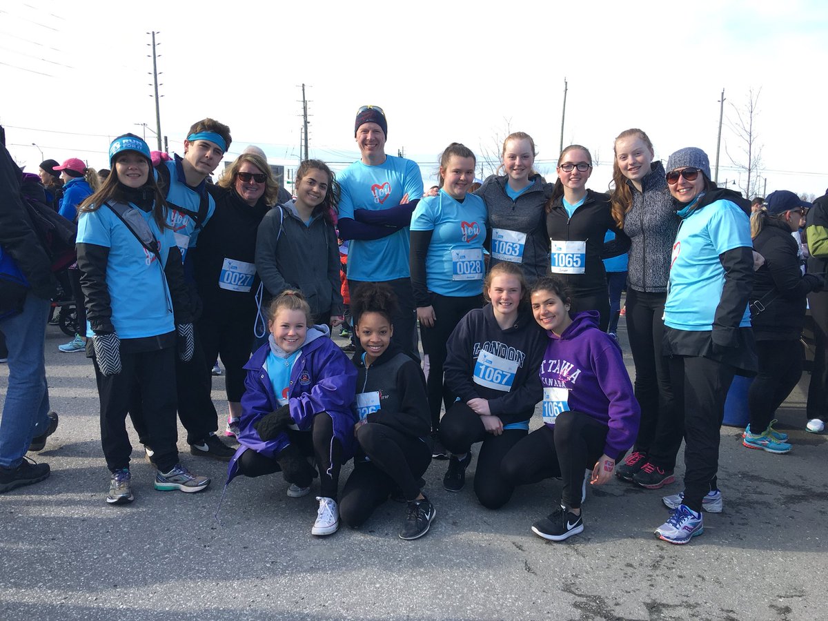 KelleyDemers's tweet photo. Way to go team! #runforit #5K #Keswickhigh https://t.co/xjt3HOccVf