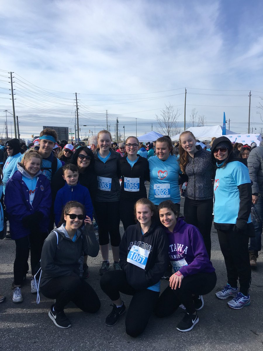 KelleyDemers's tweet photo. Way to go team! #runforit #5K #Keswickhigh https://t.co/xjt3HOccVf