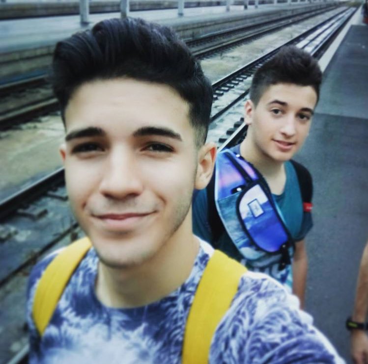 multixsquad's tweet photo. Unas fotitos de ayer. @Salvaavf @SoyLoganG @bytarifa @byViruZz @ImAgus51 https://t.co/3WMfjPe1zS