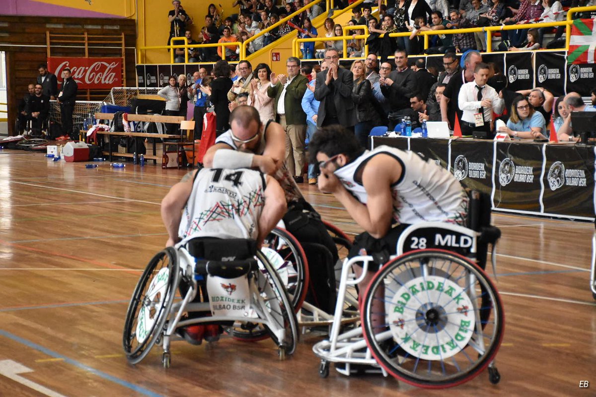northernkings3's tweet photo. Subcampeones de #BilbaoEuroleague18!!!!
Orgullos@s de nuestro equipo @BilbaoBSR y gracias por hacernos disfrutar del mejor baloncesto posible.
Para nosotr@s sois y seréis siempre los primeros!!!

#ElOroEsDelChonis
#InfiernoTxurdinaga
#LeyreVeteaLasesarre https://t.co/1XZbb0aV6n