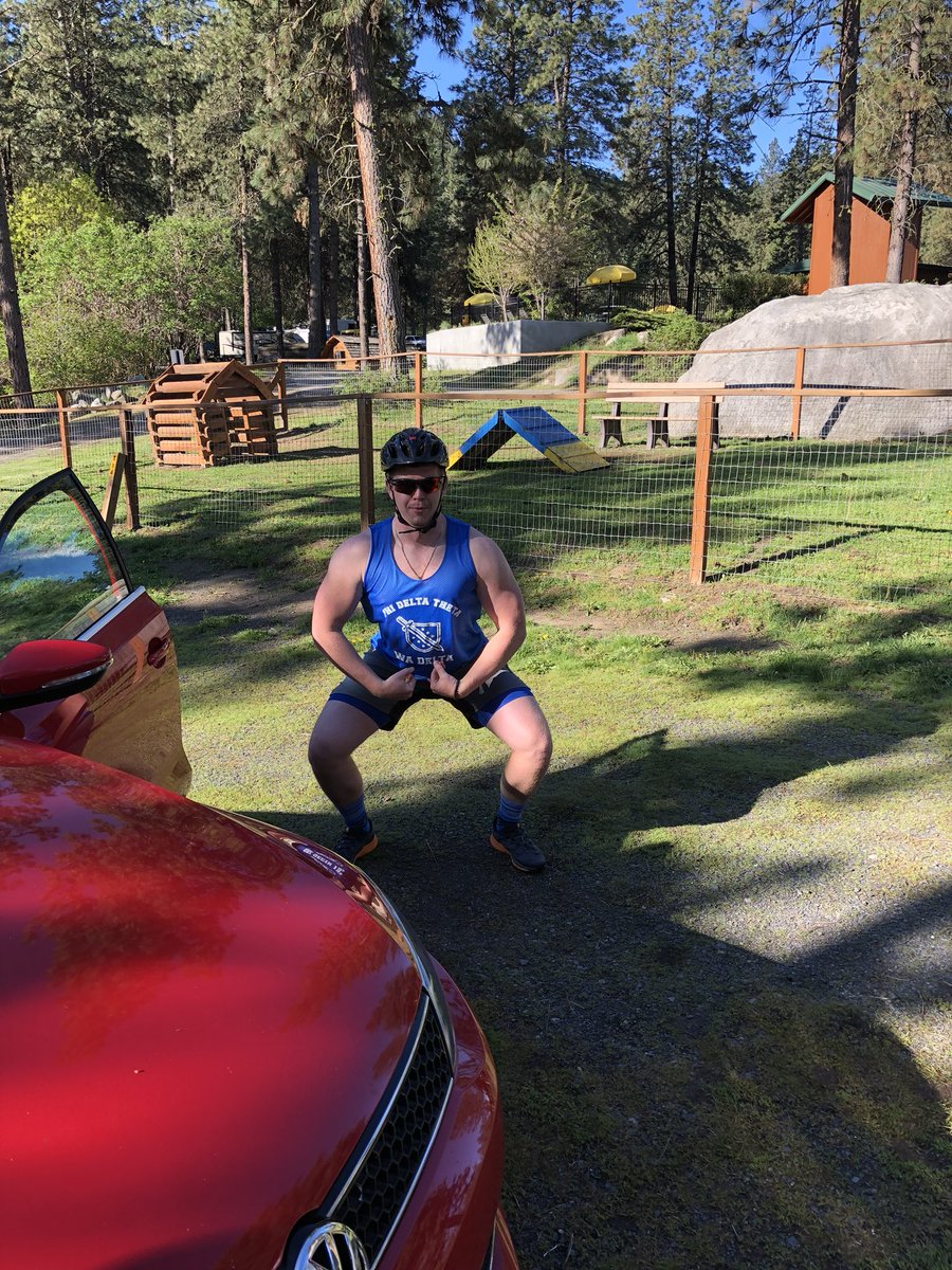 PSphideltatheta's tweet photo. THUNDER THIGHS IS ON THE MOVE! Birds are chirping, sun is shining, and Andrew is kicking off the last day. Morale: shockingly high. #IronHorse2k18 https://t.co/w84rXTPS9y