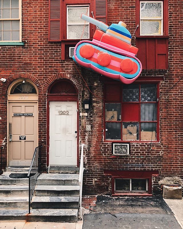 mikesmith187's tweet photo. A truly unique #phillyhomeportrait https://t.co/6wdj05haOu