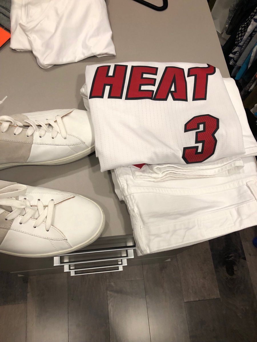 CaseyRealest's tweet photo. Packing for my trip. Headed back to #SunShineState on Thursday and straight to @AAarena to the @MiamiHEAT and @DwyaneWade. #prepared #NotAProcess #WhiteHotHEAT @NBA https://t.co/pLPPWiinPI