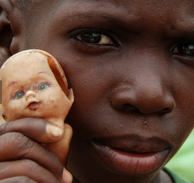 habibisilvia's tweet photo. Who kill children are beasts without honor and don't deserve to be called human beings.Plz help all children to have their childhood Help humanitarian organizations. Don't let them live in the hell. Africa and all others coutries in civil war is dyingTyvm Silvia.#theyareourfuture https://t.co/FlCghf1v7v