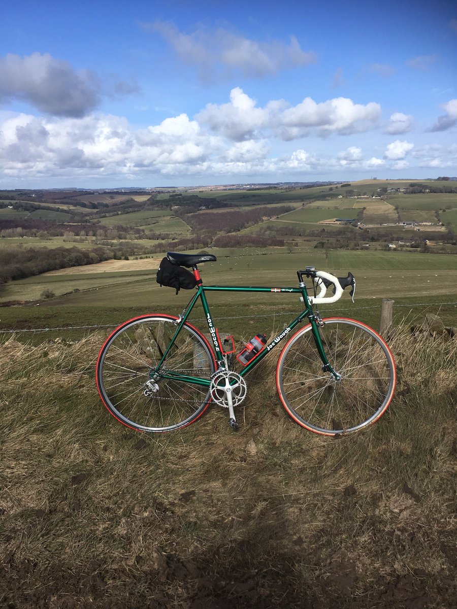cycletourleader's tweet photo. @roadcc I’ve had this beautiful #JoeWaugh hand crafted by #DaveYates &amp; assembled by #MSteelCycles since 1994 &amp; it’s official, I #love #classic #cycles https://t.co/j6oEXA3Rh8