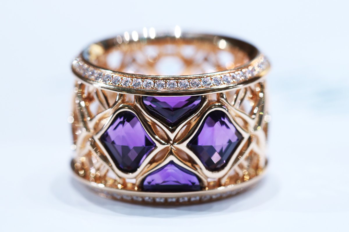 ChopardVAN tweet picture